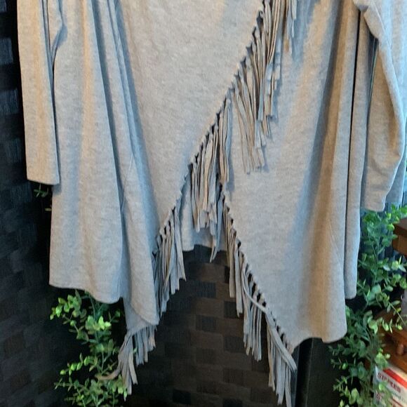 Serena Williams Size 3X Signature Statement fringed sweater wrap gray - Picture 9 of 11